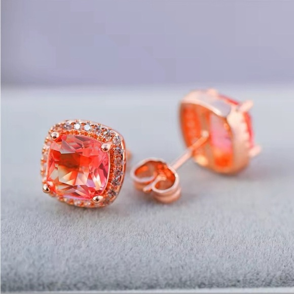 NWOT Rose Gold Pink Yellow Diamond CZ Embellished Studs - Picture 2 of 2